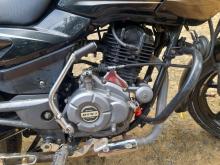 https://riyasewana.com/uploads/bajaj-pulsar-150-261251386214.jpg