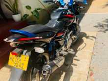 https://riyasewana.com/uploads/bajaj-pulsar-150-2614261322992.jpg