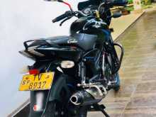 https://riyasewana.com/uploads/bajaj-pulsar-150-262154244953.jpg