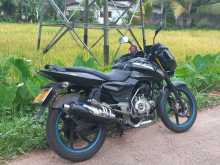 Bajaj Pulsar 150 2016 Motorbike