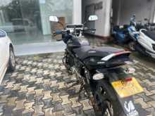 Bajaj PULSAR 150 2014 Motorbike