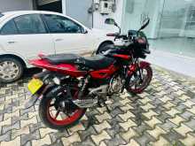 Bajaj PULSAR 150 2016 Motorbike