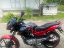Bajaj Pulsar 150 2016 Motorbike