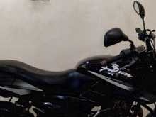 https://riyasewana.com/uploads/bajaj-pulsar-150-28658344302.jpg