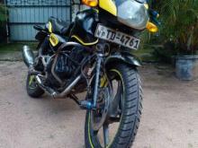 https://riyasewana.com/uploads/bajaj-pulsar-150-29165702443368.jpg