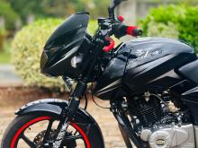 Bajaj Pulsar 150 2016 Motorbike