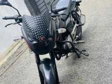https://riyasewana.com/uploads/bajaj-pulsar-150-299292822373.jpg