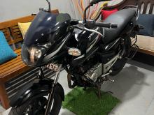 Bajaj Pulsar 150 2015 Motorbike
