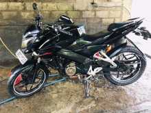 https://riyasewana.com/uploads/bajaj-pulsar-150-316354913172.jpg