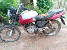 https://riyasewana.com/uploads/bajaj-pulsar-150-31841556164.jpg