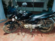Bajaj Pulsar 150 2015 Motorbike
