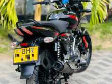 https://riyasewana.com/uploads/bajaj-pulsar-150-416452622263.jpg