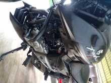 https://riyasewana.com/uploads/bajaj-pulsar-150-45464813833.jpg