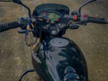 https://riyasewana.com/uploads/bajaj-pulsar-150-51610006354.jpg