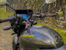 https://riyasewana.com/uploads/bajaj-pulsar-150-51611236524.jpg