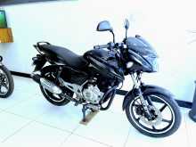 https://riyasewana.com/uploads/bajaj-pulsar-150-518154713444.jpg