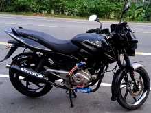 Bajaj Pulsar 150 2016 Motorbike