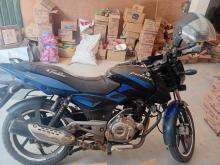 Bajaj Pulsar 150 2016 Motorbike