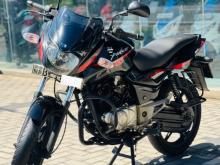 Bajaj Pulsar 150 2016 Motorbike