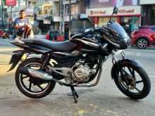 Bajaj Pulsar 150 2016 Motorbike