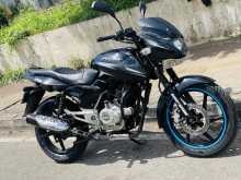 Bajaj Pulsar 150 2016 Motorbike