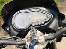 https://riyasewana.com/uploads/bajaj-pulsar-150-71045454533.jpg