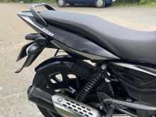 https://riyasewana.com/uploads/bajaj-pulsar-150-712493722443.jpg