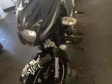 https://riyasewana.com/uploads/bajaj-pulsar-150-718422824902.jpg