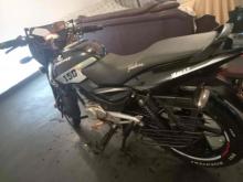 https://riyasewana.com/uploads/bajaj-pulsar-150-718422824913.jpg