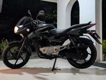 Bajaj Pulsar 150 2016 Motorbike