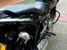 https://riyasewana.com/uploads/bajaj-pulsar-150-817580813974.jpg