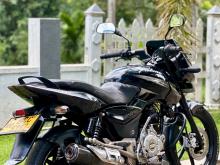Bajaj Pulsar 150 2015 Motorbike