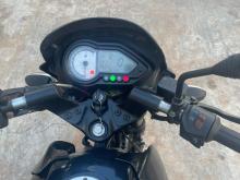 https://riyasewana.com/uploads/bajaj-pulsar-150-918271719116.jpg