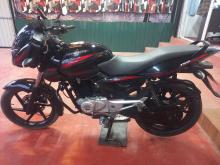 Bajaj Pulsar 150 2016 Motorbike