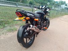https://riyasewana.com/uploads/bajaj-pulsar-150-92325566434.jpg