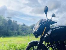https://riyasewana.com/uploads/bajaj-pulsar-150cc-277564724262.jpg