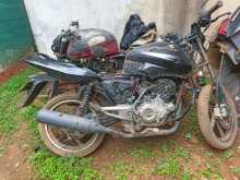 Bajaj Pulsar 150 2016 Motorbike
