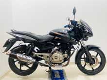 Bajaj Pulsar 150 2016 Motorbike