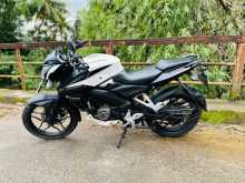 https://riyasewana.com/uploads/bajaj-pulsar-160-151251494022.jpg