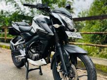 https://riyasewana.com/uploads/bajaj-pulsar-160-151255266434.jpg