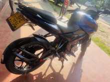 https://riyasewana.com/uploads/bajaj-pulsar-160-79282122413.jpg