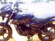 https://riyasewana.com/uploads/bajaj-pulsar-180-10053334453.jpg