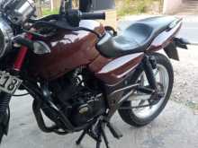 https://riyasewana.com/uploads/bajaj-pulsar-180-1021211513612.jpg