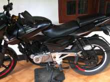 Bajaj Pulsar 180 2016 Motorbike
