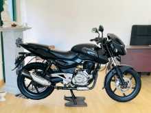 https://riyasewana.com/uploads/bajaj-pulsar-180-1115093413032.jpg