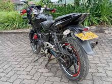 https://riyasewana.com/uploads/bajaj-pulsar-180-12111144495376.jpg