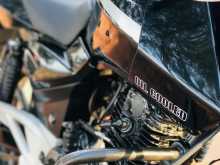 https://riyasewana.com/uploads/bajaj-pulsar-180-121220264842.jpg