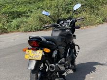 https://riyasewana.com/uploads/bajaj-pulsar-180-129594919192.jpg