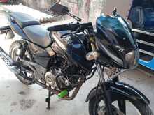 Bajaj Pulsar 180 2016 Motorbike