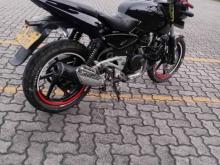 https://riyasewana.com/uploads/bajaj-pulsar-180-15205036410377.jpg